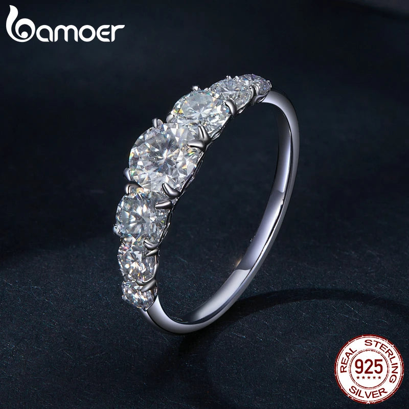 New D Color VVS1 EX Moissanite Ring Delicate Lab Diamond Ring 925 Sterling Silver for Women Engagement Wedding Jewelry