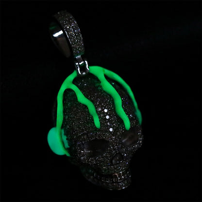 New Original Design Glowing Moissanite Skull Pendant 925 Silver Women Men Rock Cool Domineering Skeleton Pendant Hip Hop Jewelry