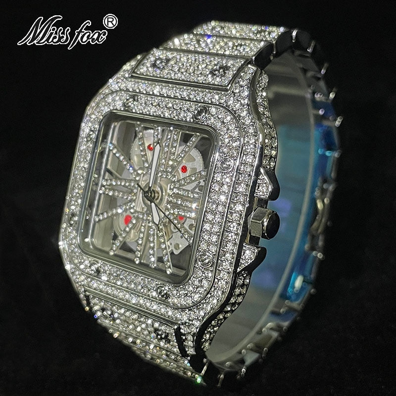 2023 Iced Out Mens Watches Luxury Brand Waterproof Fashion Quartz Wristwatch Hip Hop Diamond Skeleton AAA Bling